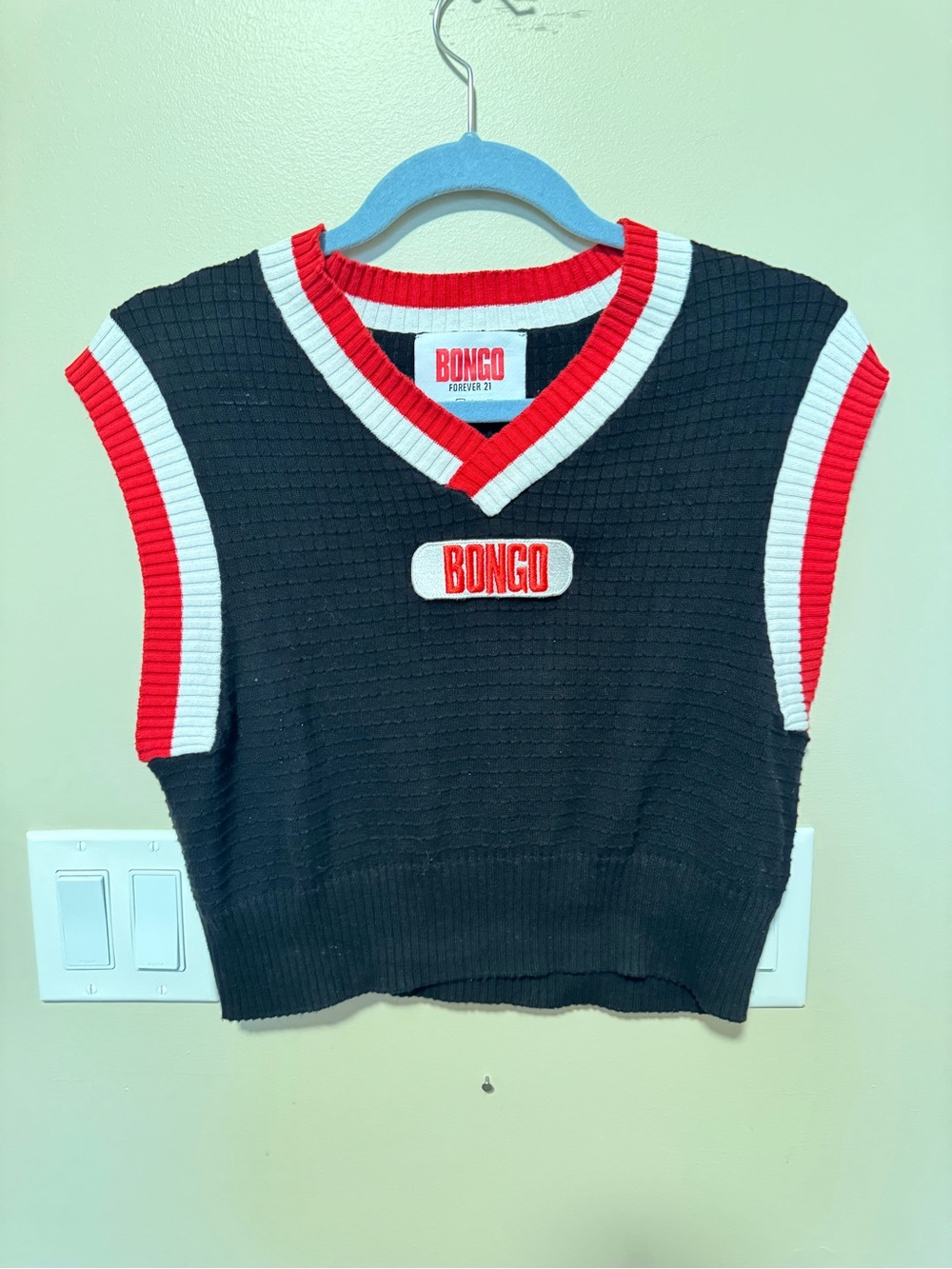 Forever 21 x Bongo Black Red White V-Neck Knit Sleeveless Sweater Vest